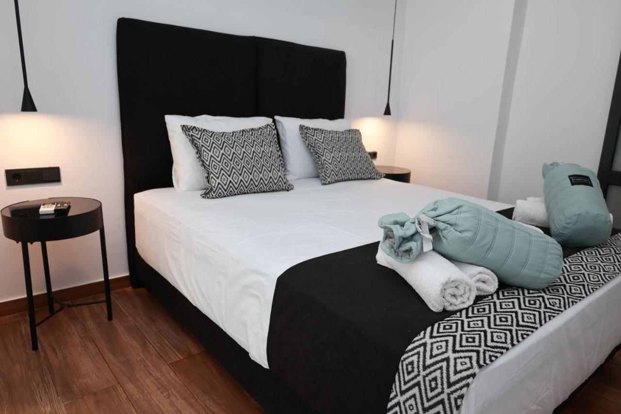 פלומרי Paris-Irini Studios And Apartments מראה חיצוני תמונה