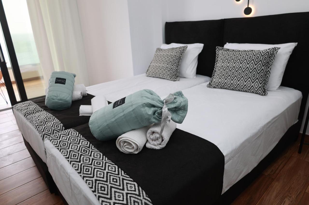 פלומרי Paris-Irini Studios And Apartments מראה חיצוני תמונה
