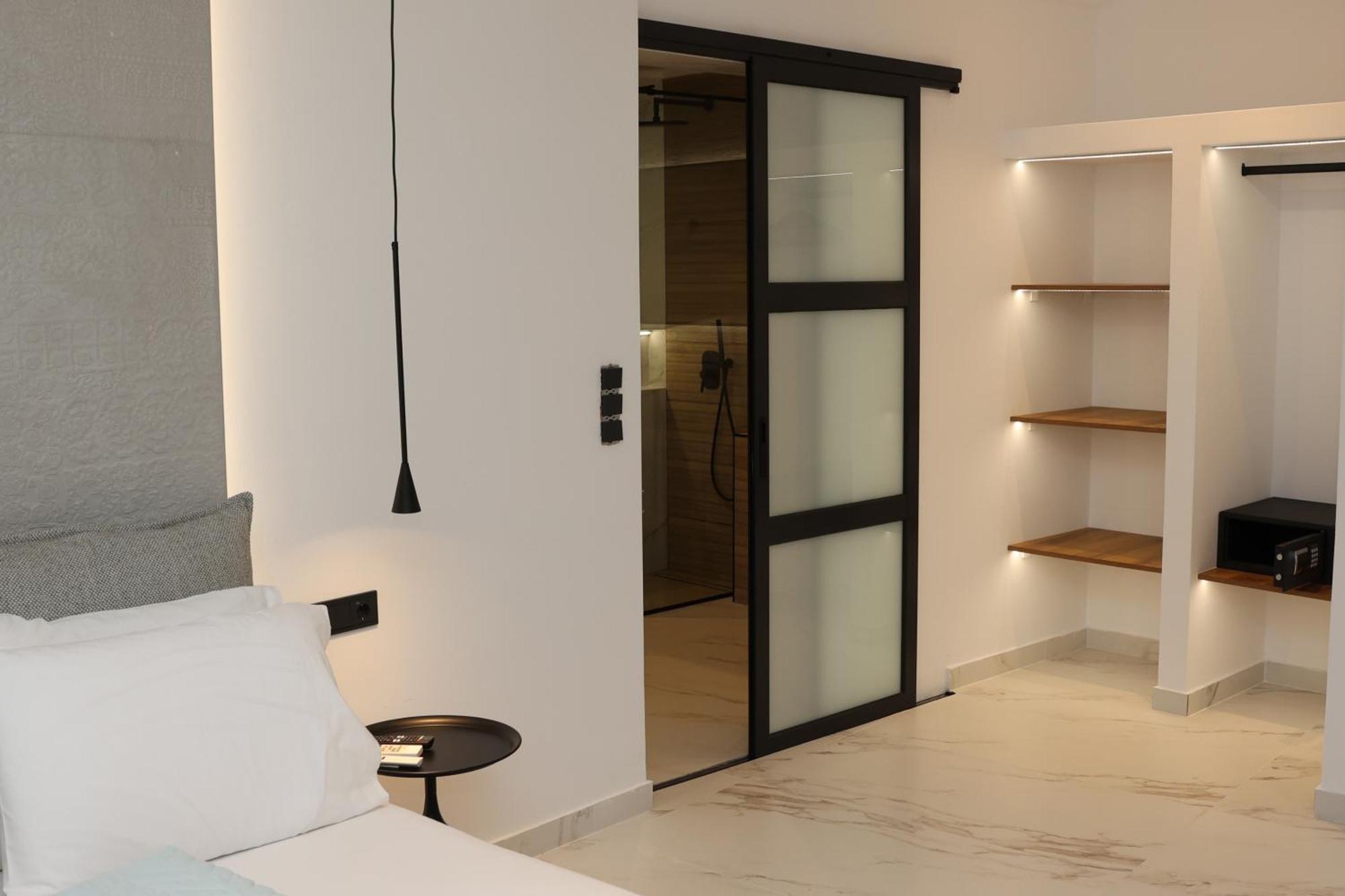 פלומרי Paris-Irini Studios And Apartments מראה חיצוני תמונה